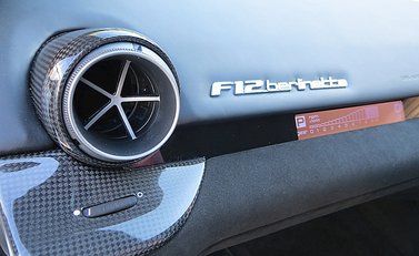 Ferrari F12 Berlinetta 10