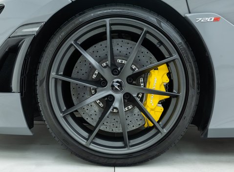McLaren 720S Performance 32