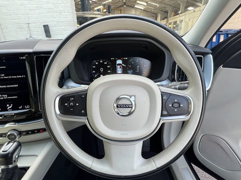Volvo XC60 2.0 T4 Edition SUV 5dr Petrol Auto Euro 6 (s/s) (190 ps) 20