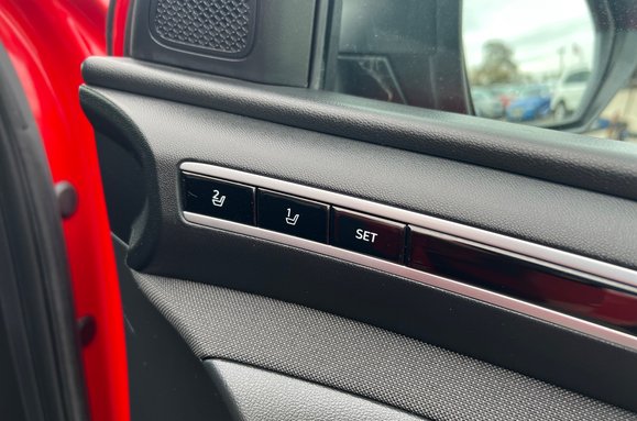 Hyundai TUCSON 1.6 T-GDI ULTIMATE HYBRID AUTO 29