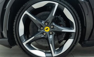 Ferrari Purosangue 33