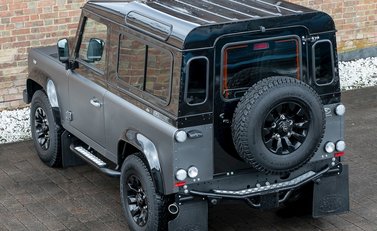 Land Rover Defender 90 Autobiography Edition 9