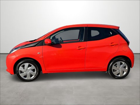 Toyota Aygo 1.0 VVT-i X-Play 5dr x-shift 7