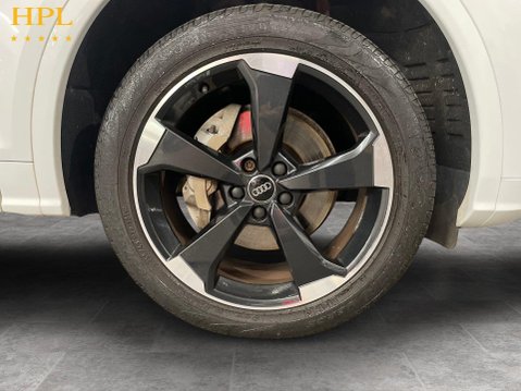 Audi Q5 2.0 TDI 40 Black Edition SUV 5dr Diesel S Tronic quattro Euro 6 (s/s) (190 10
