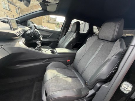Peugeot 3008 PURETECH S/S GT LINE 18