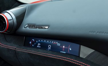 Ferrari F8 Tributo Spider 20