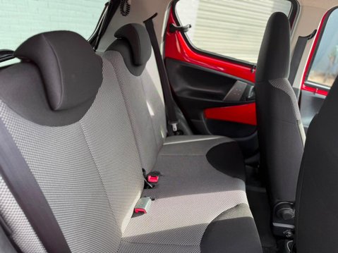 Toyota Aygo 1.0 VVT-i Mode Euro 5 5dr 10