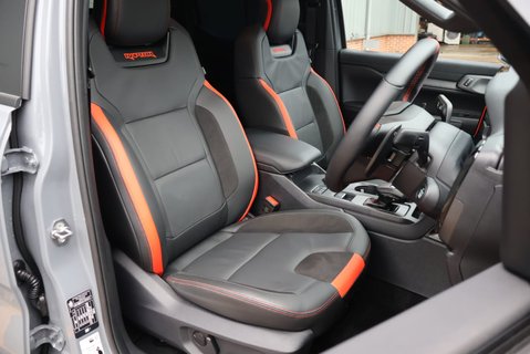 Ford Ranger 2025 BRAND NEW 3.0 V6 RAPTOR OVER 9K SEEKER STYLING ADDED LOOKS STUNNING 22