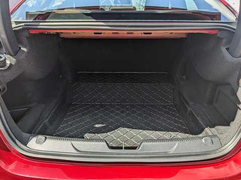 Jaguar XE R-SPORT 30