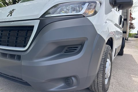 Peugeot Boxer 335 2.2 Hdi 130 ps Crew Cab Tipper - Air Con - Ex MOD 20