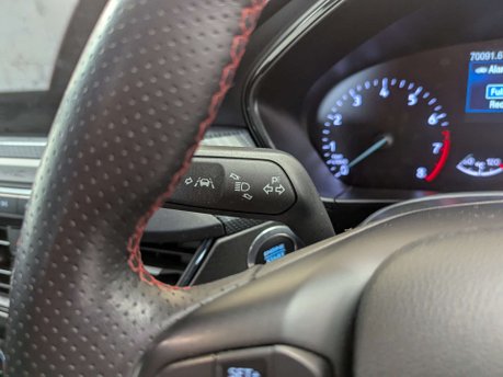Ford Focus 1.0 Focus ST-Line X 5dr 70