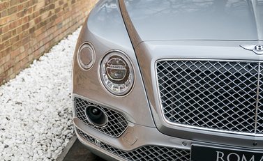 Bentley Bentayga W12 First Edition 28