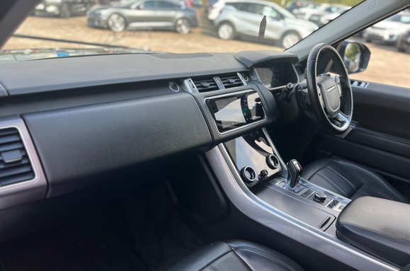 Land Rover Range Rover Sport 3.0 SDV6 HSE AUTO 30