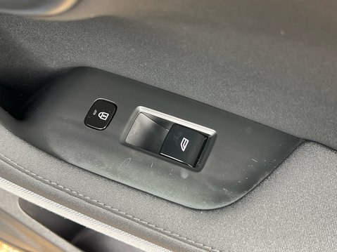 Polestar 2 BASE 37