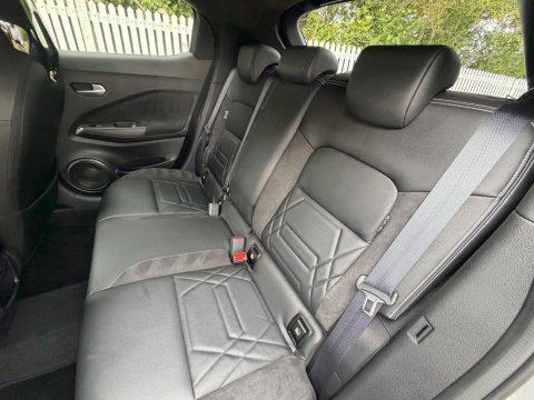 Nissan Juke 1.0 DIG-T Tekna+ DCT Auto Euro 6 (s/s) 5dr 37
