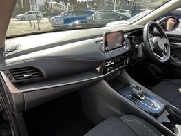 Nissan Qashqai 1.3 Qashqai Acenta Premium DiG-T MHEV CVT 5dr 17