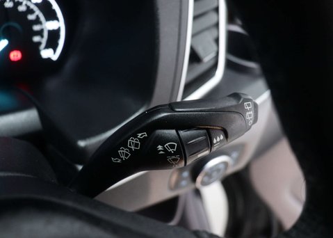 Ford Tourneo Custom 2.0 Tourneo Custom 320 Titanium EcoBlue Auto L2 4dr 26