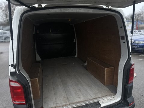 Volkswagen Transporter T32 BMT TDI LONG WHEEL BASE 140BHP NO VAT 9