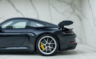 Porsche 911 GT3 (992) 38