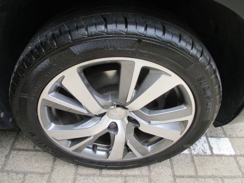 Peugeot 2008 1.2 PureTech Allure Premium Euro 6 (s/s) 5dr 10