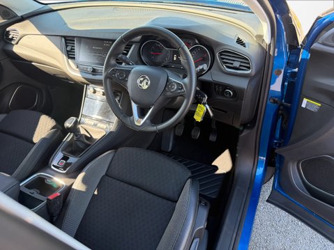 Vauxhall Grandland X 1.2 Turbo SRi Nav 19
