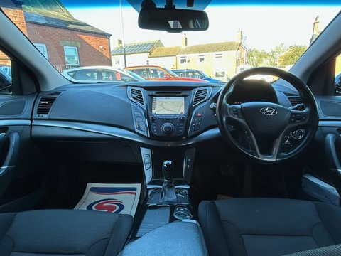 Hyundai i40 CRDI SE NAV BLUE DRIVE 12