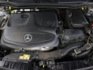 Mercedes-Benz GLA GLA 180 URBAN EDITION 42