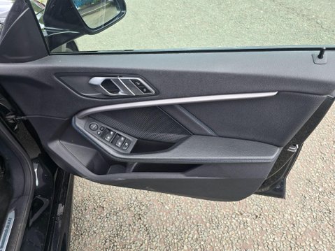 BMW 2 Series 2.0 220i M Sport DCT Euro 6 (s/s) 4dr 12