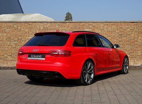 Audi RS4 Avant 18