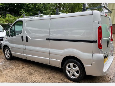 Vauxhall Vivaro 2.0 2900 CDTi Sportive Panel Van 4dr Diesel Manual FWD L3 (195 g/km, 113 bh 11
