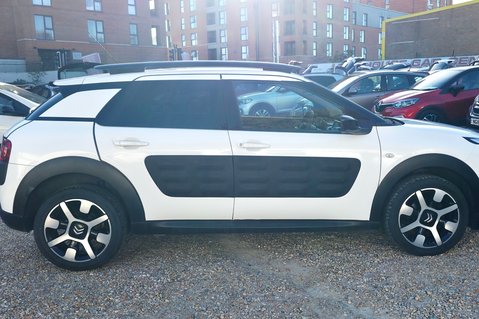Citroen C4 Cactus PURETECH FLAIR S/S.. 7 MAIN DEALER STAMPS.. £20 ROAD TAX.. STUNNING EXAMPLE 12