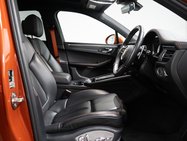 Porsche Macan 2.0T SUV 5dr Petrol PDK 4WD Euro 6 (s/s) (265 ps) 3