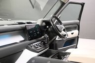Land Rover Defender 3.0 Defender HSE D MHEV Auto 4WD 5dr 28