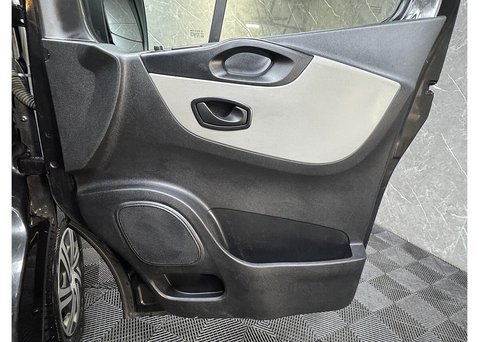 Nissan NV300 1.6 dCi 1.2t Acenta Panel Van 5dr Diesel Manual L2 H1 Euro 6 (120 ps) 26
