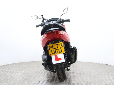 Yamaha Nmax 125 GPD125-A ABS 11