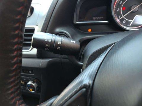 Mazda 3 2.0 Mazda3 Sport Nav 4dr 32