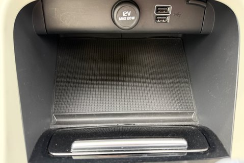 Volvo XC40 B4 INSCRIPTION MHEV 50