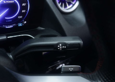 Mercedes-Benz EQA 250+ AMG LINE EXECUTIVE 43