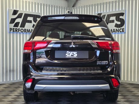 Mitsubishi Outlander 2.0h 12kWh GX4h SUV 5dr Petrol Plug-in Hybrid CVT 4WD Euro 6 (s/s) (200 ps) 5
