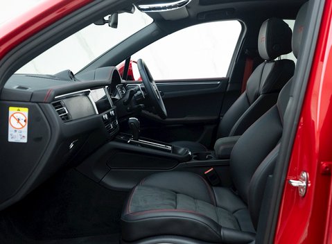 Porsche Macan GTS 14