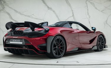 McLaren 765LT Spider 10