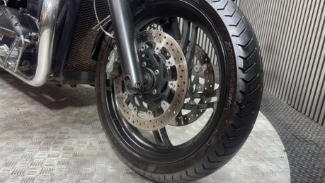 Triumph Thunderbird STORM 2011 35K 3 OWNERS BIG CC TWIN CRUISER SISSY BAR 43