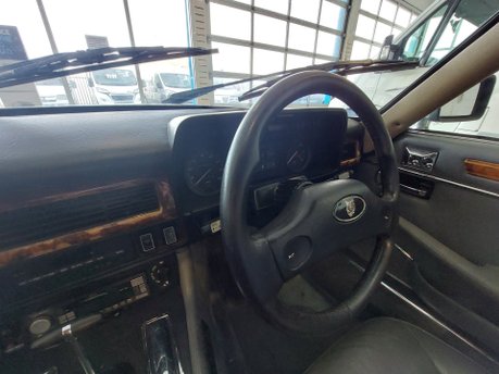 Jaguar XJS C V12 1987 6