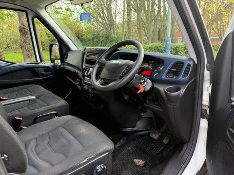 Iveco Daily 2.3 TD 14V 35S 3520 HiMatic L2 5dr 6