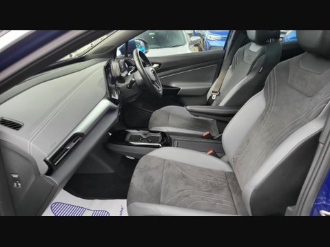 Volkswagen Id.5 Pro Performance 77kWh Style Auto 5dr 28