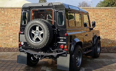 Land Rover Defender T40 23
