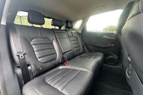 MG HS 1.5 T-GDI Trophy SUV 5dr Petrol DCT Euro 6 (s/s) (162 ps) 17