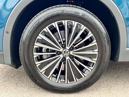 Volkswagen Tiguan 1.5 Tiguan Life TSi PHEV Semi-Auto 5dr 12