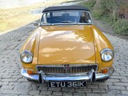 MG B ROADSTER 19