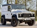 Land Rover Defender 2.2 Defender 90 Hard Top TD 4WD 5dr